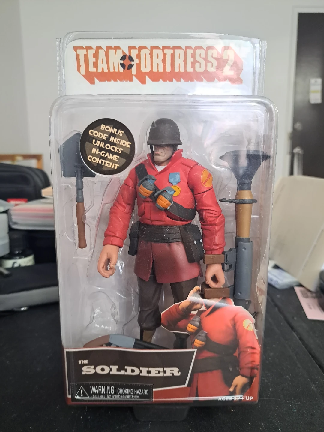 Team Fortress 2 Red Team NECA figures - photo 3