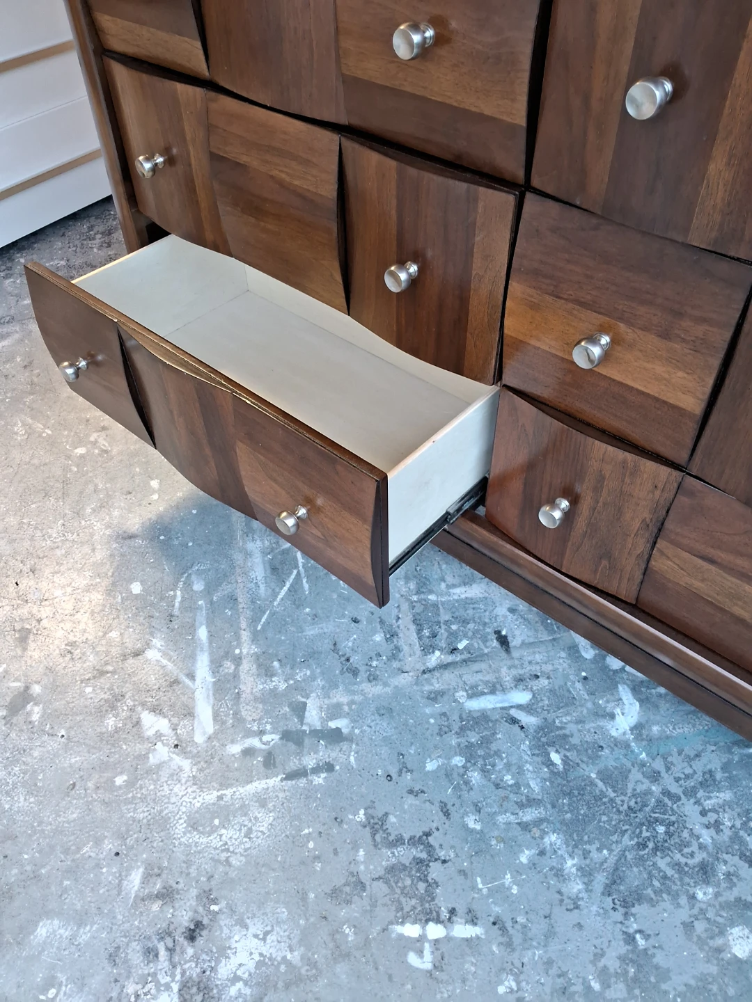 Walnut dreseer with 6.drawers. - photo 5