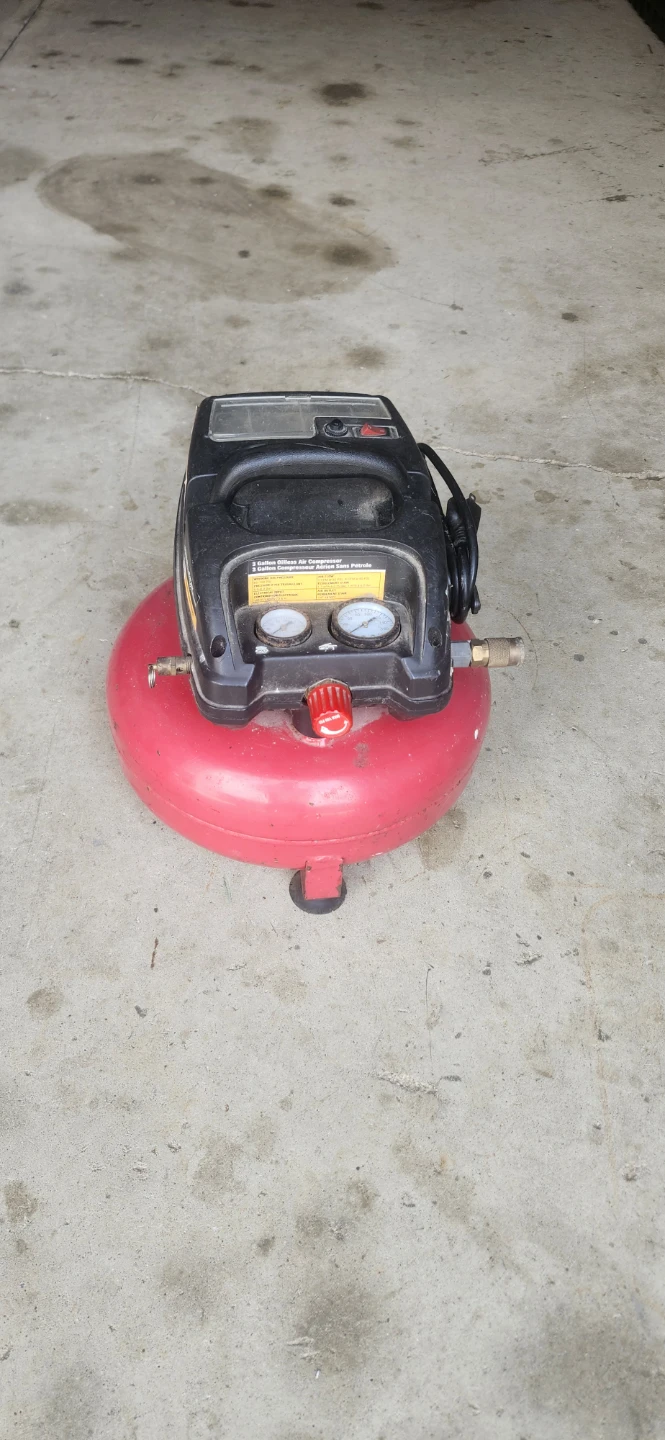 2 Gallon Oil-Free Air Compressor