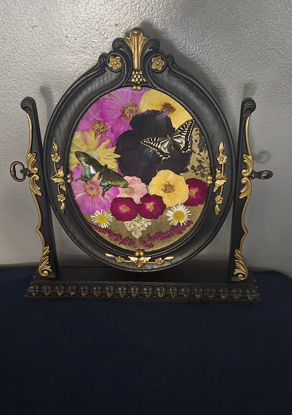 Chinese Peacock and Chinese yellow Swallowtail in MCM frame - photo 2