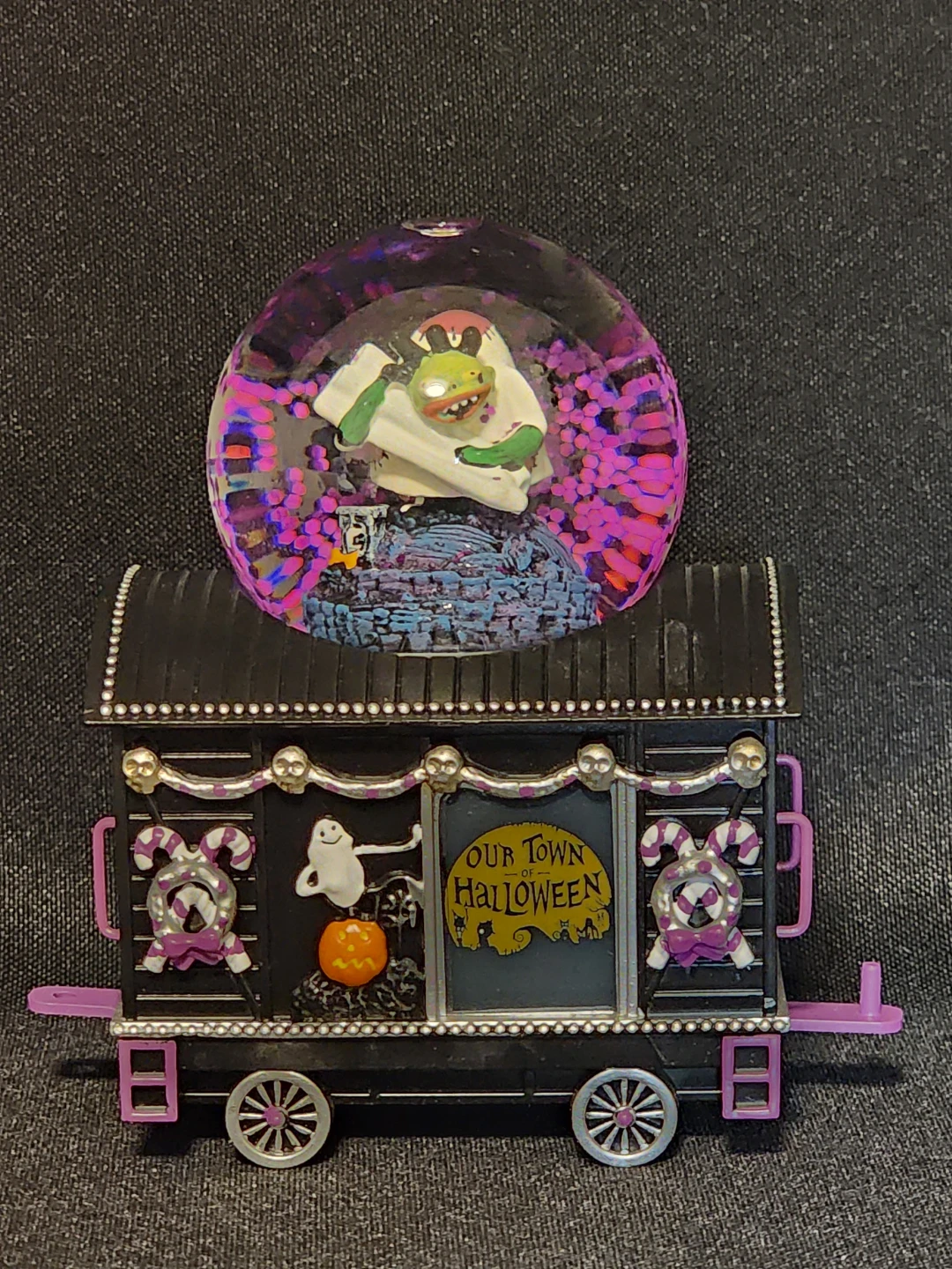 Part 3: Tim Burton's-GLITTER GLOBE TRAINS-$70CAD EACH - photo 2