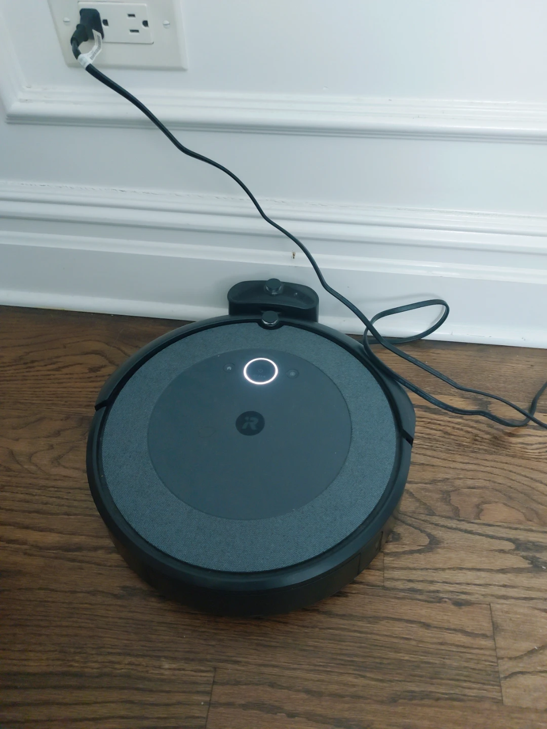 iRobot Roomba 694 Robot Vacuum