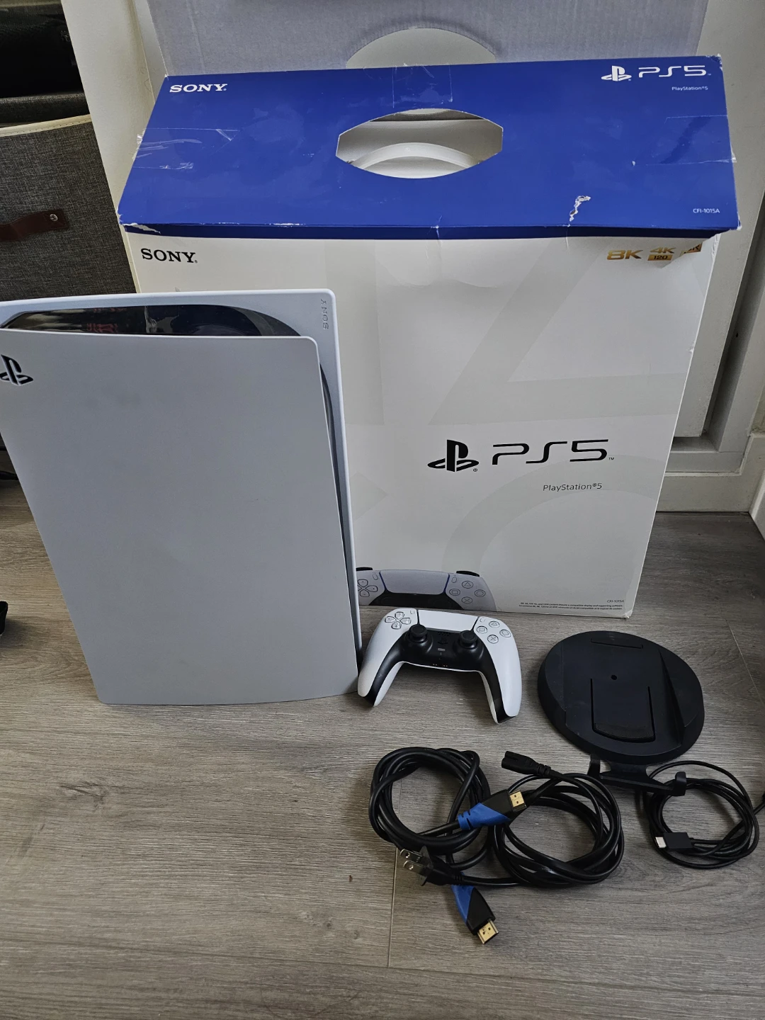PS5  Disc Edition for Sale $580 - photo 2