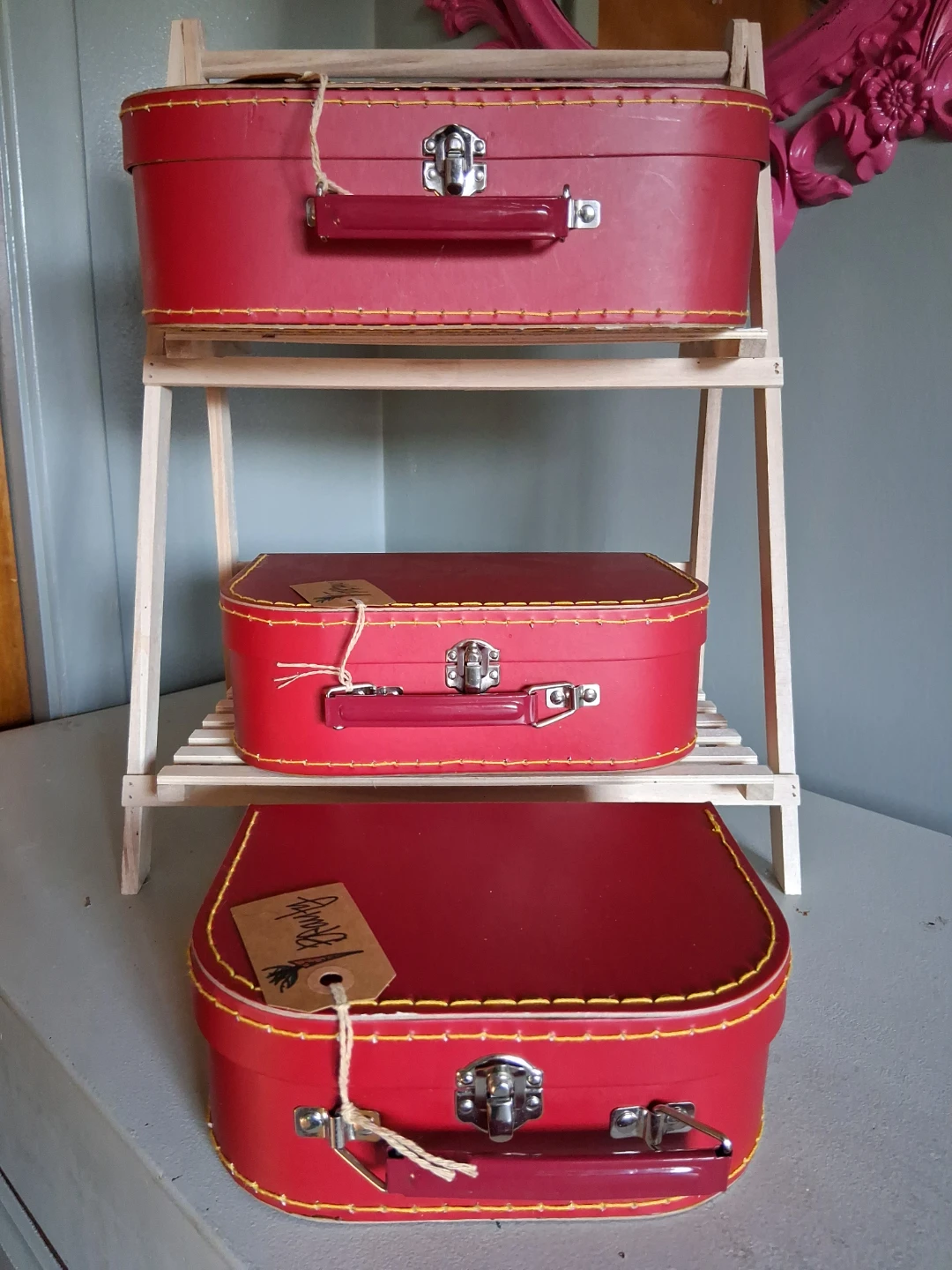 3 Red Decorative Suitcases 🥕 LOOT BAGS! 😎 - photo 2