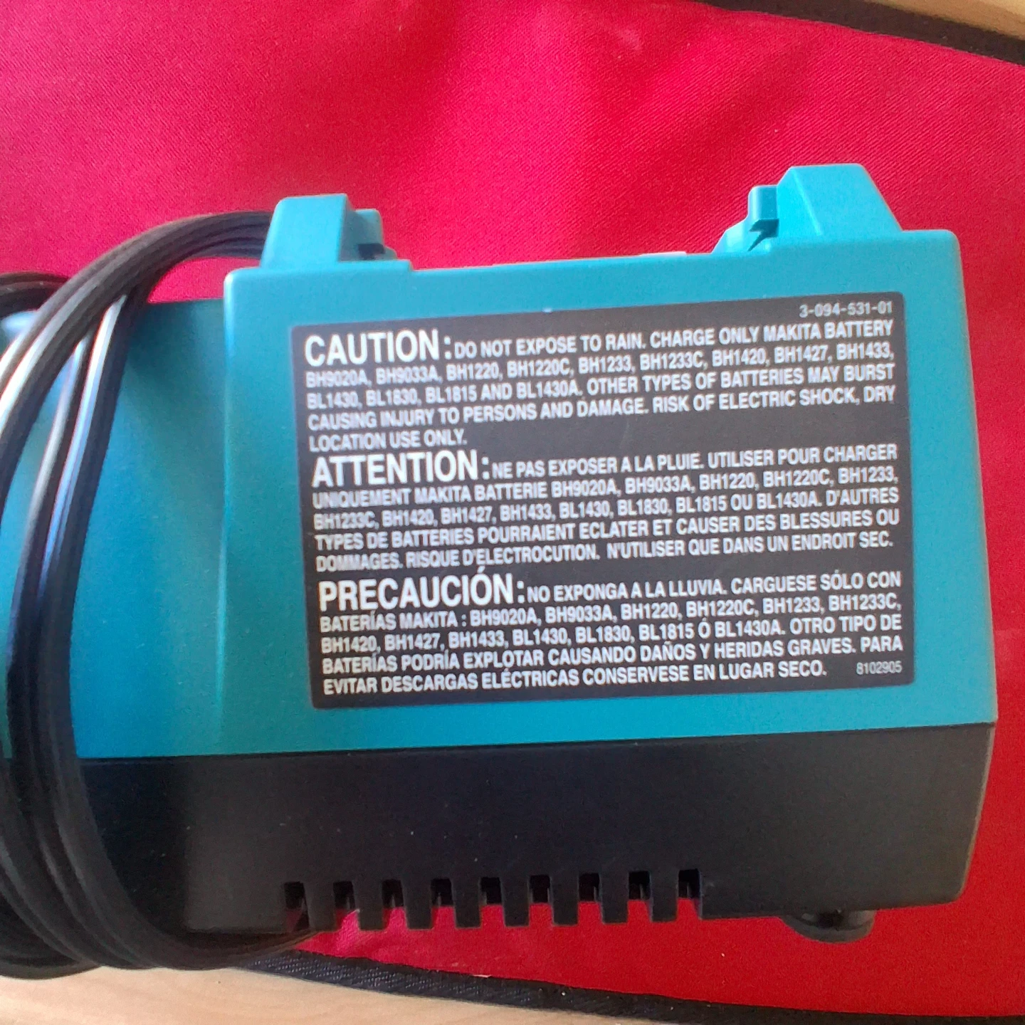 Makita DC18RA Fast Charger - photo 4