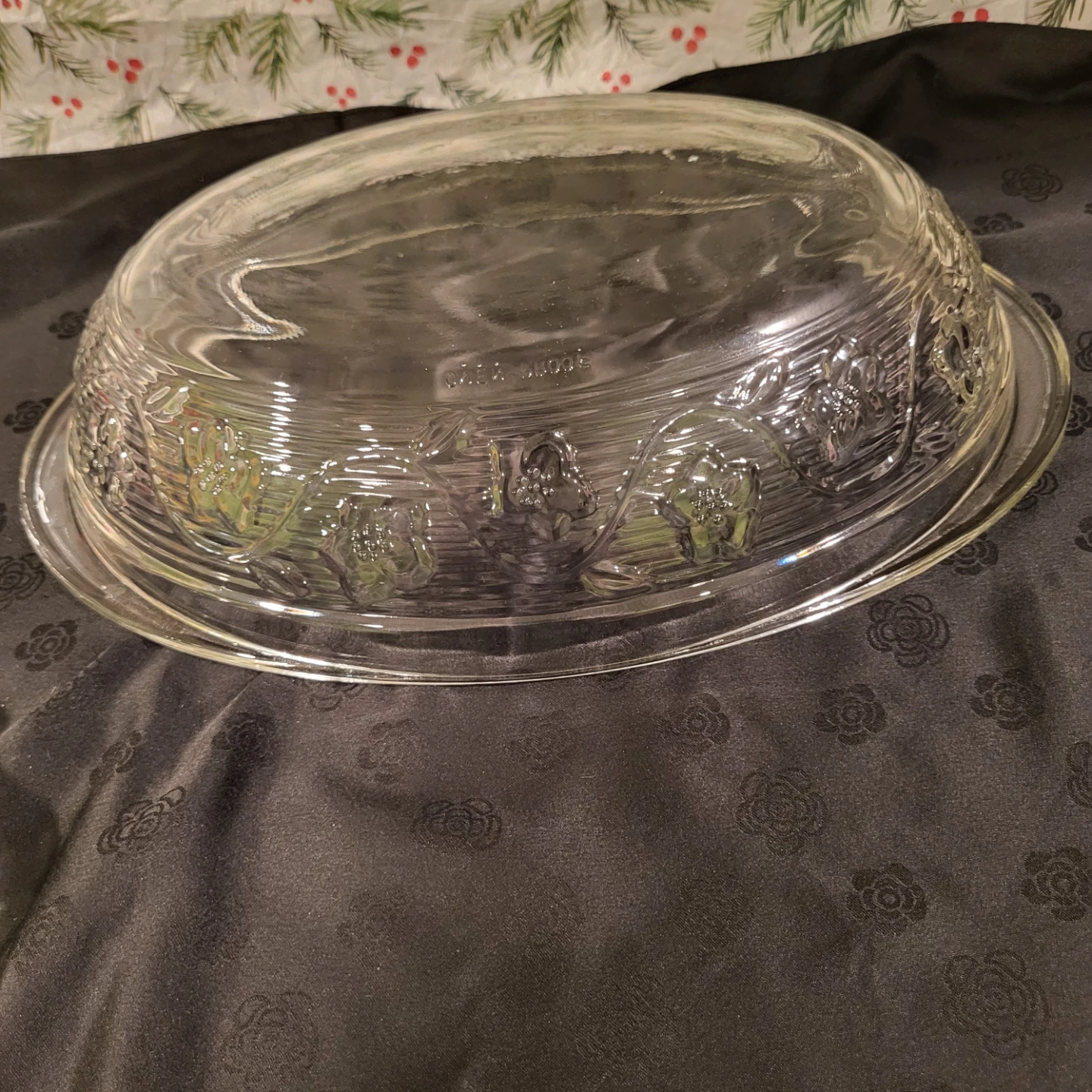 Glass Oval Casserole Dish with Lid - photo 4