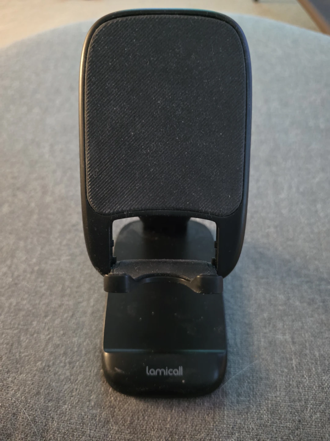 Foldable cell phone stand