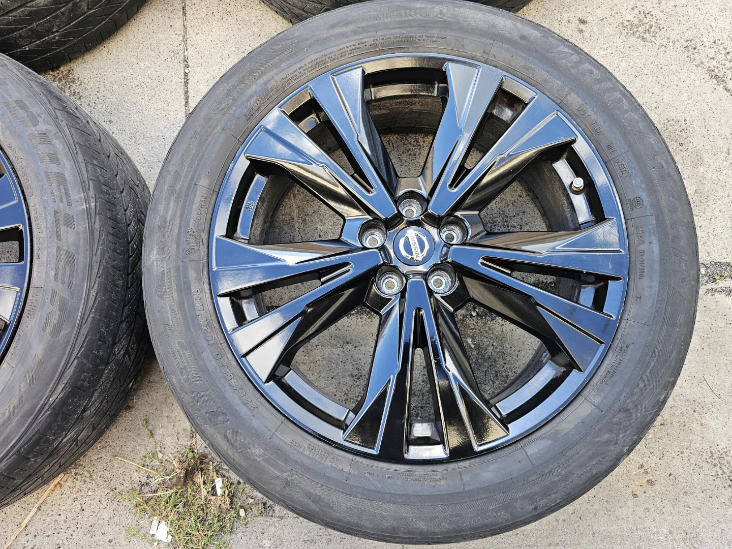 20" NISSAN PATHFINDER O.E.M RIMS ONLY - photo 2