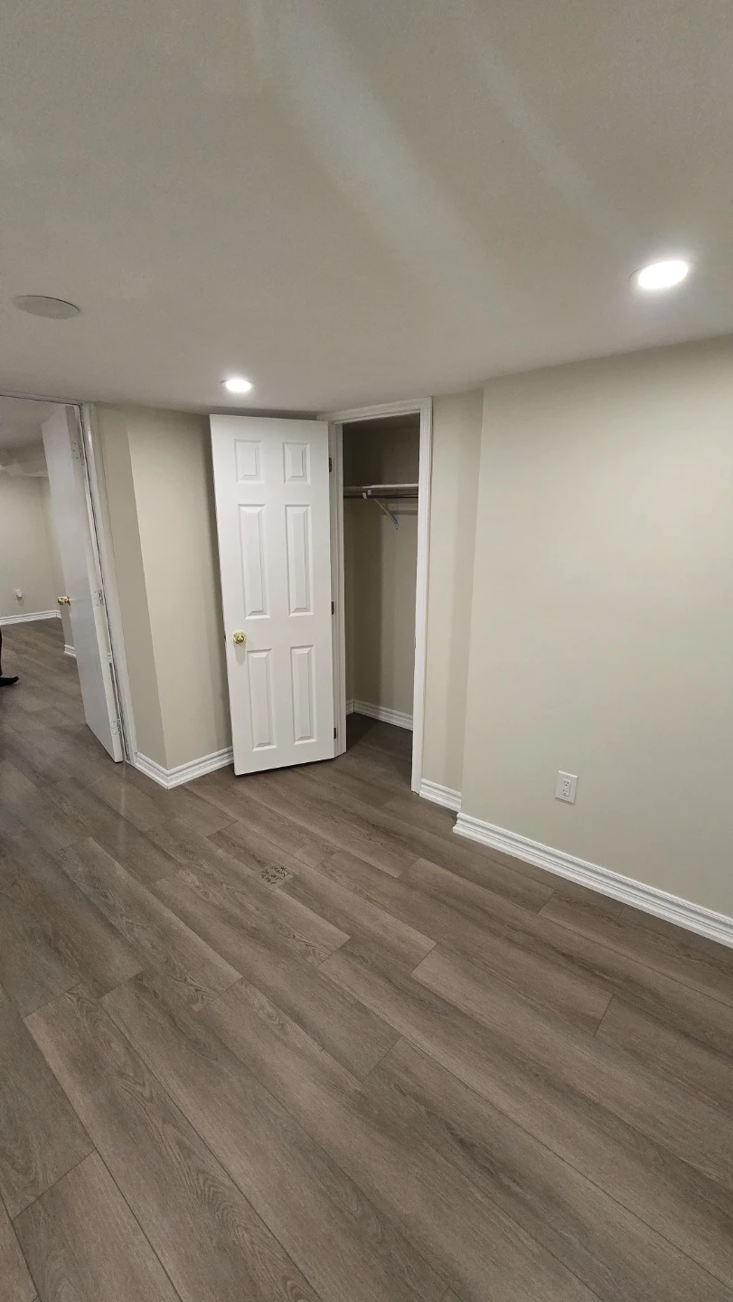 2 bedrooms basement for rent - photo 3