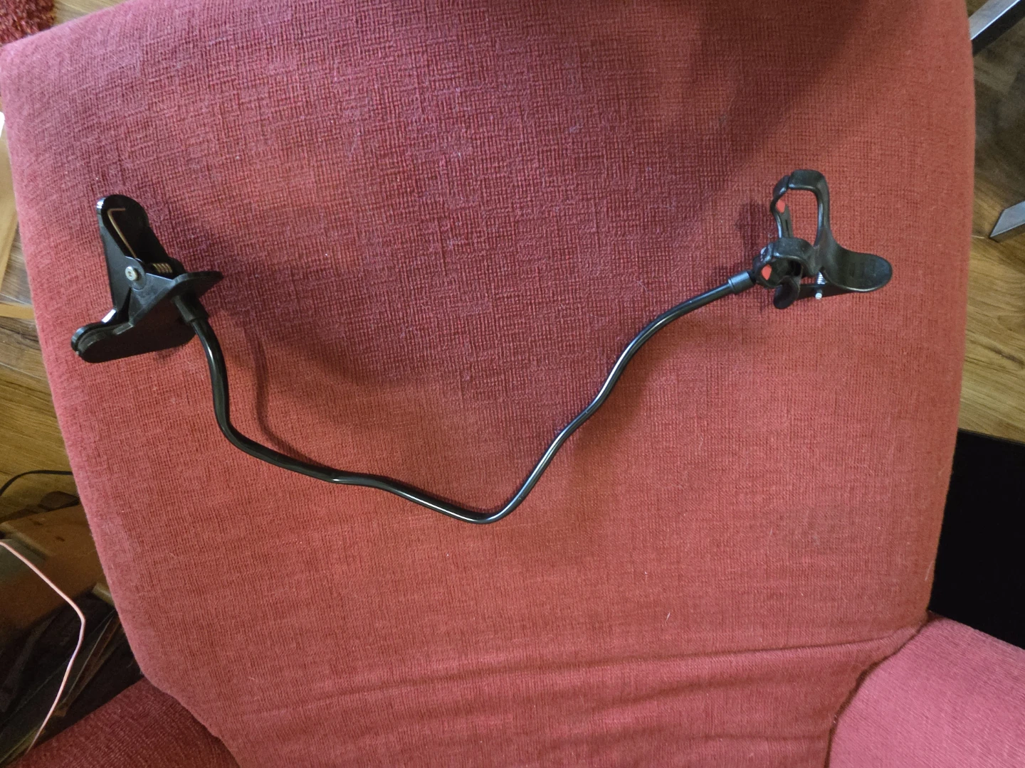 Cell phone holder - photo 3