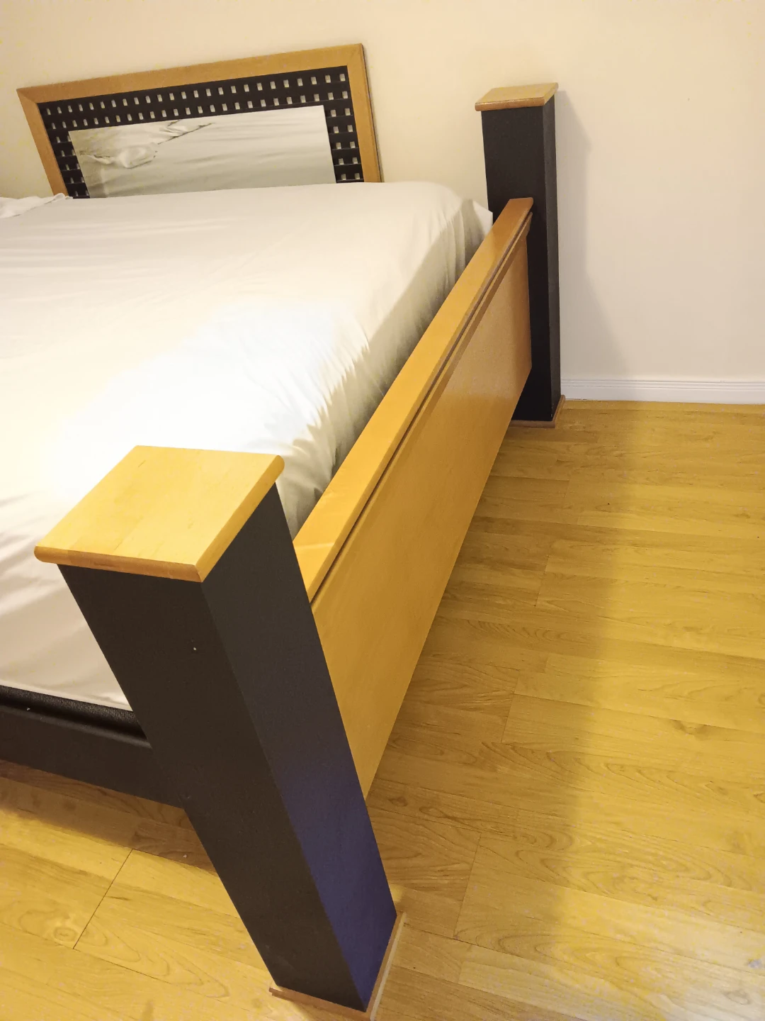 ASHLEY QUEEN 3 PIECE BED SET - photo 3