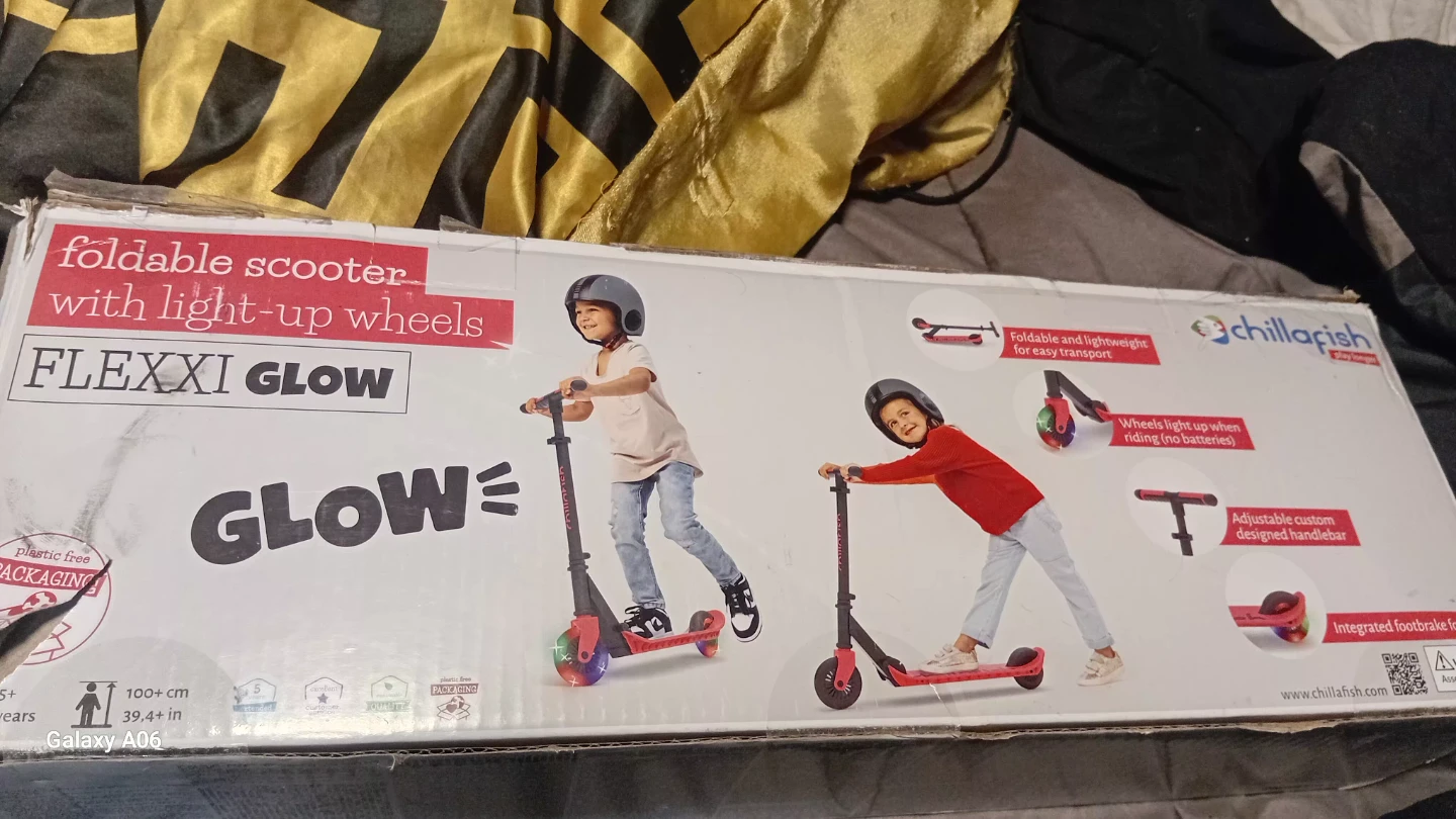 Chillafish FLEXXII GLOW Foldable Scooter