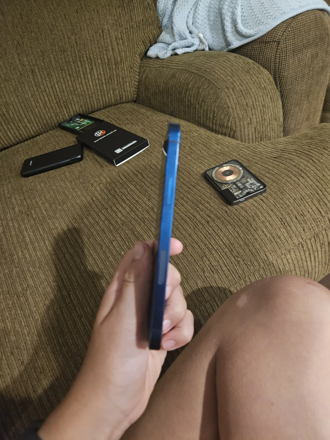 Apple iPhone 12 Blue - photo 4