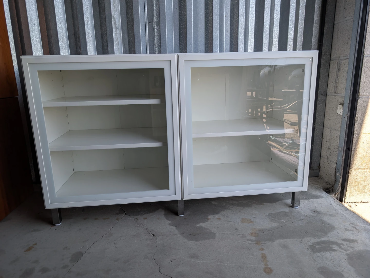 Ikea Besta. White Display Cabinet with Glass Doors - photo 4