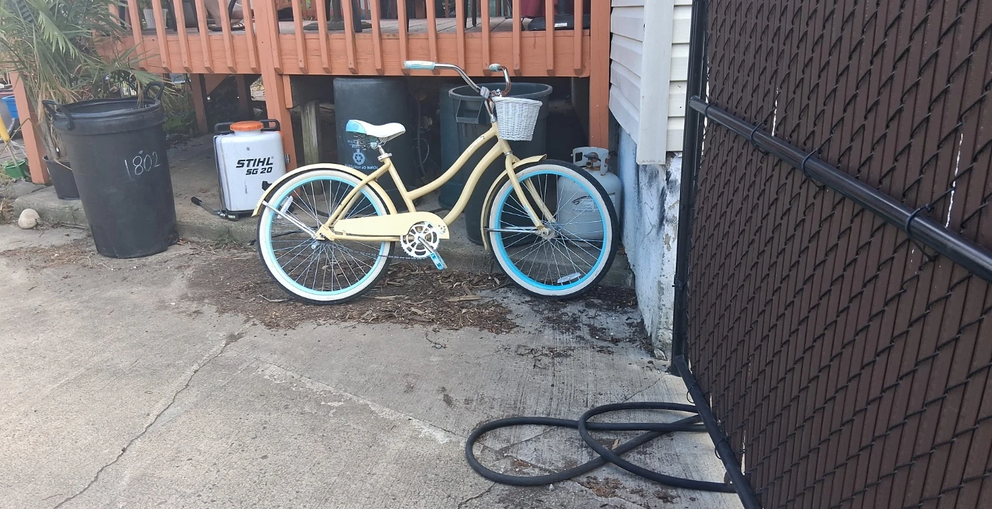 Cream Beach Cruiser Bicycle with Basket
