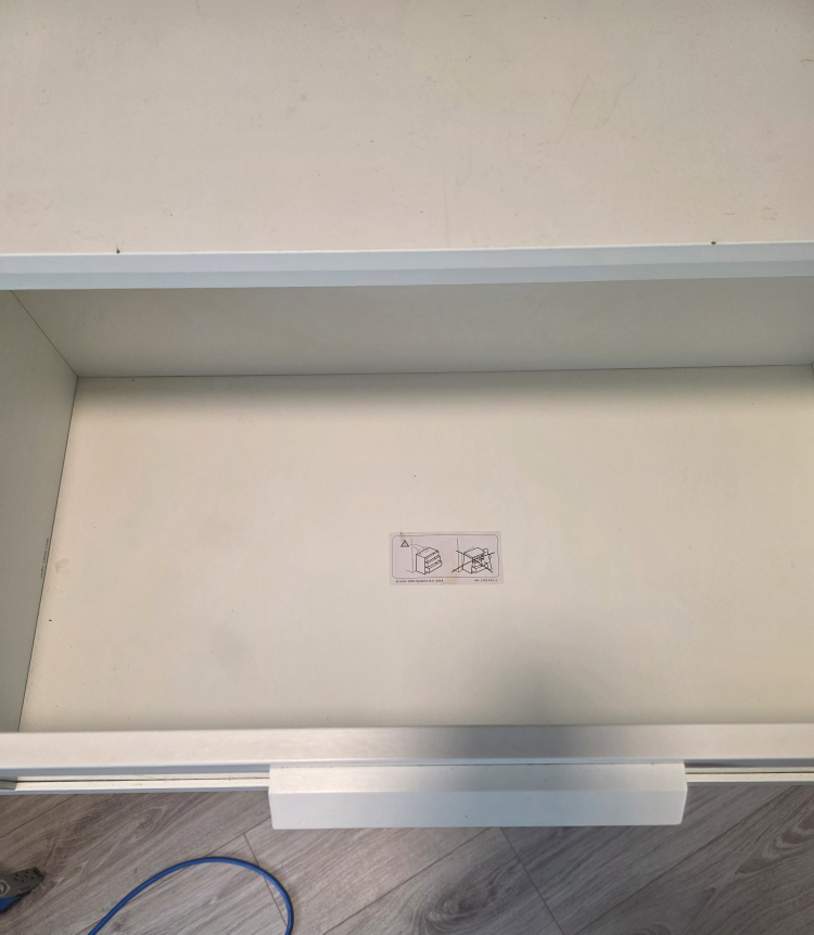 White 3-Drawer Dresser/Cabinet - photo 4
