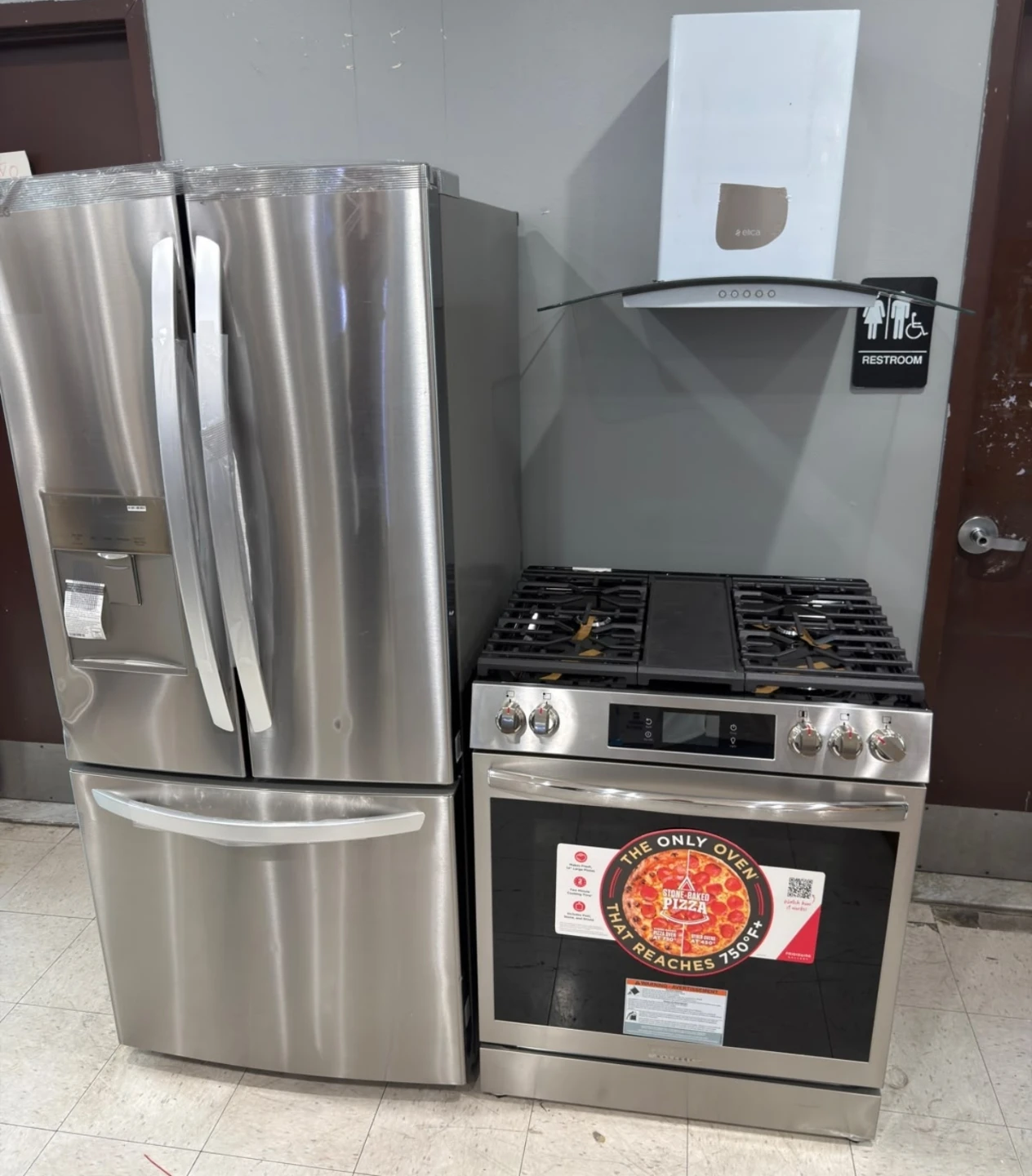 Refrigerator Gas Range Oven and hood set
