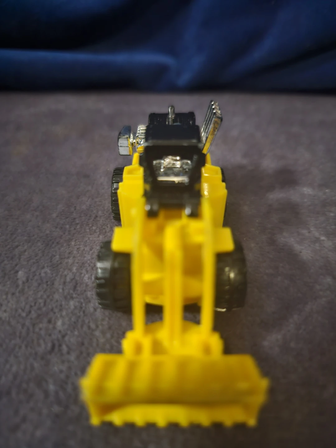 Hot Wheels Wheel Loader Toy Truck