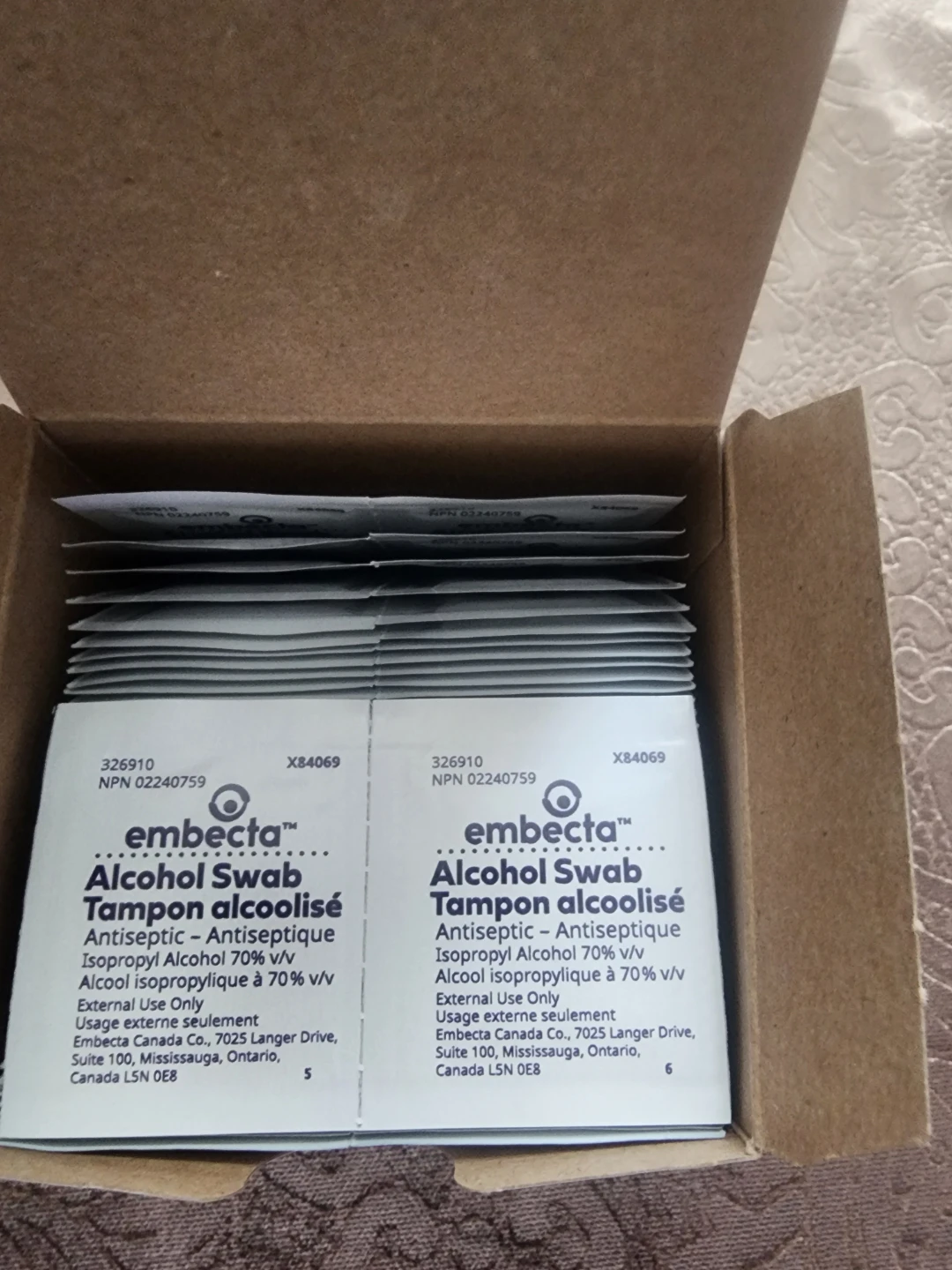 Embécta Alcohol Swabs - 100 count - photo 2