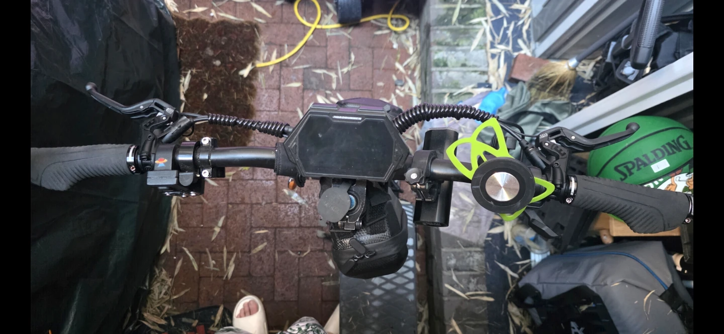 Roadrunner RX7 Scooter plus extra battery - photo 4
