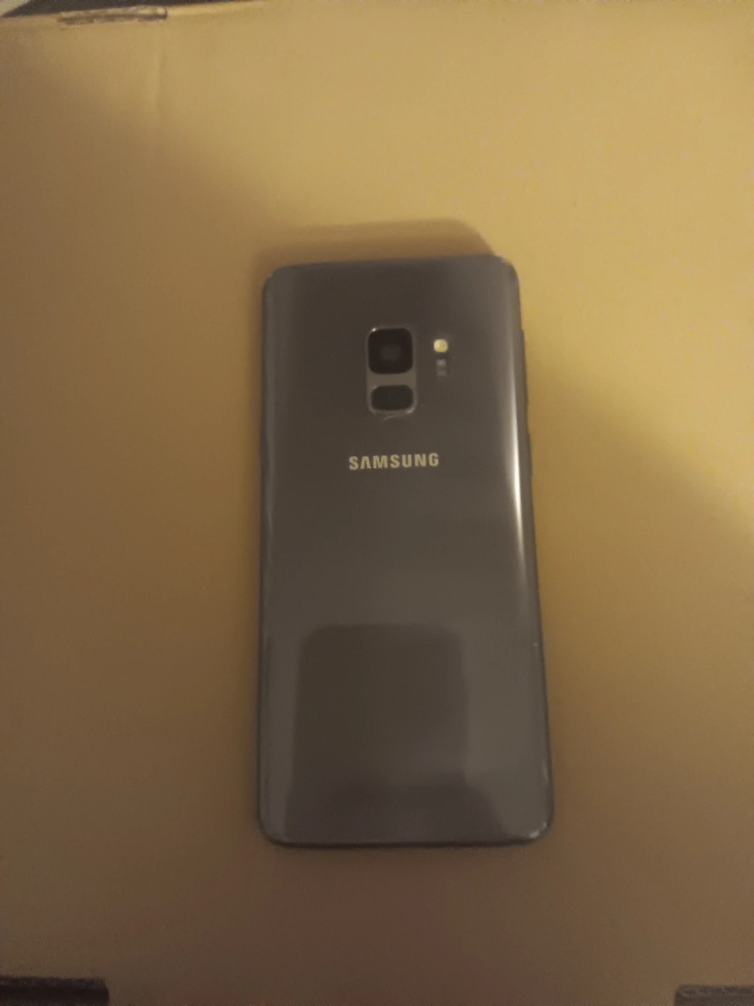 Samsung Galaxy S9 Smartphone