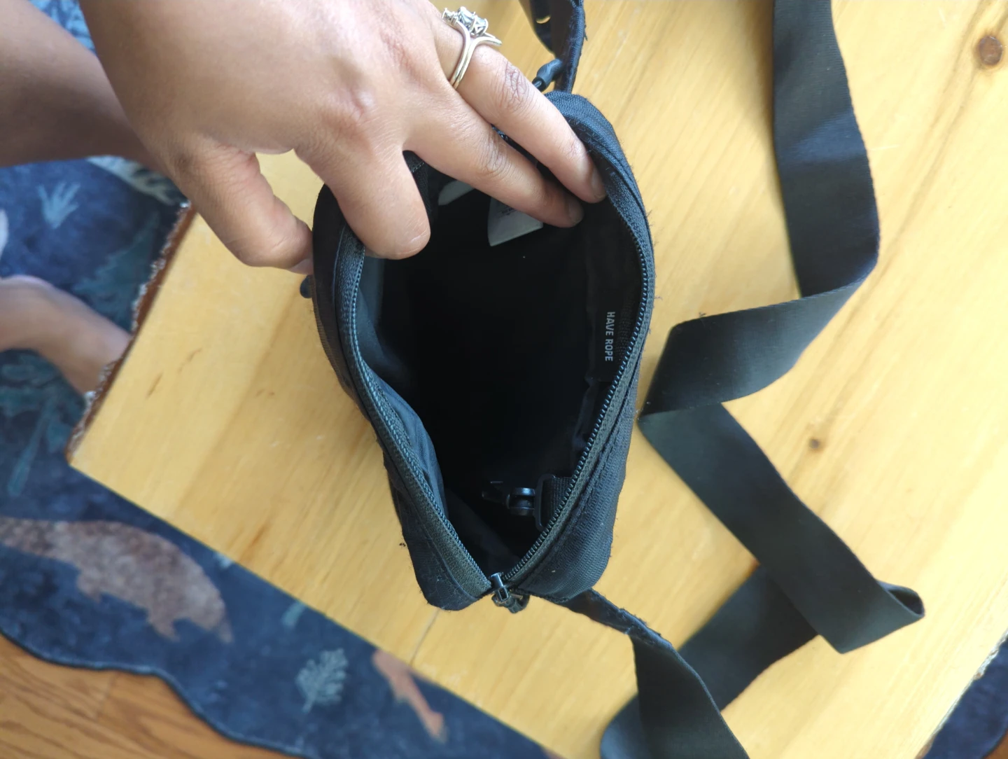 Herschel Black Fanny Pack - photo 2