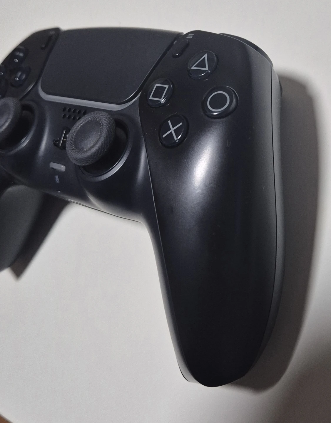Black Sony PlayStation 5 DualSense Wireless Controller - photo 4