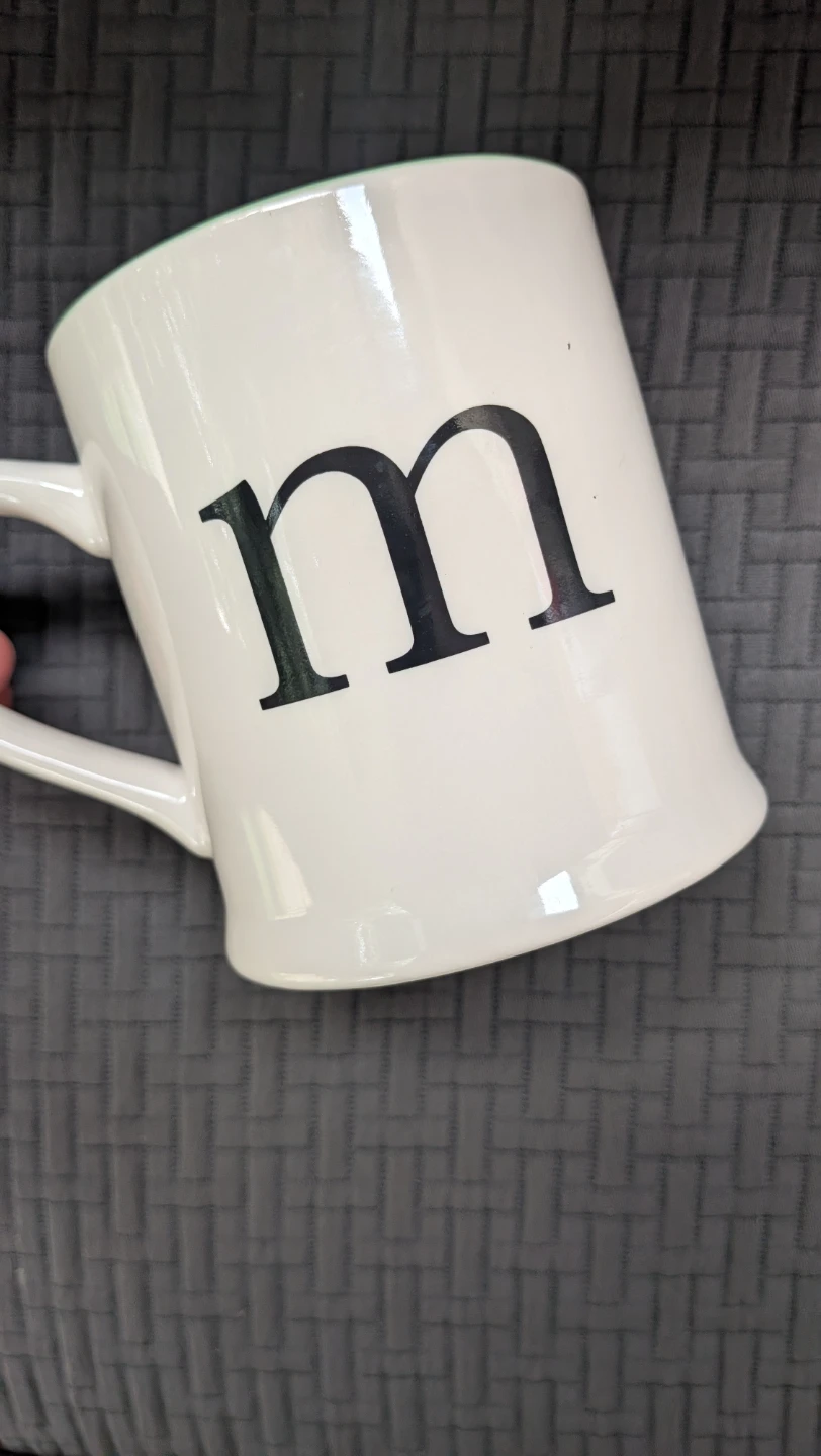White and green letter 'M' mug - New - photo 2