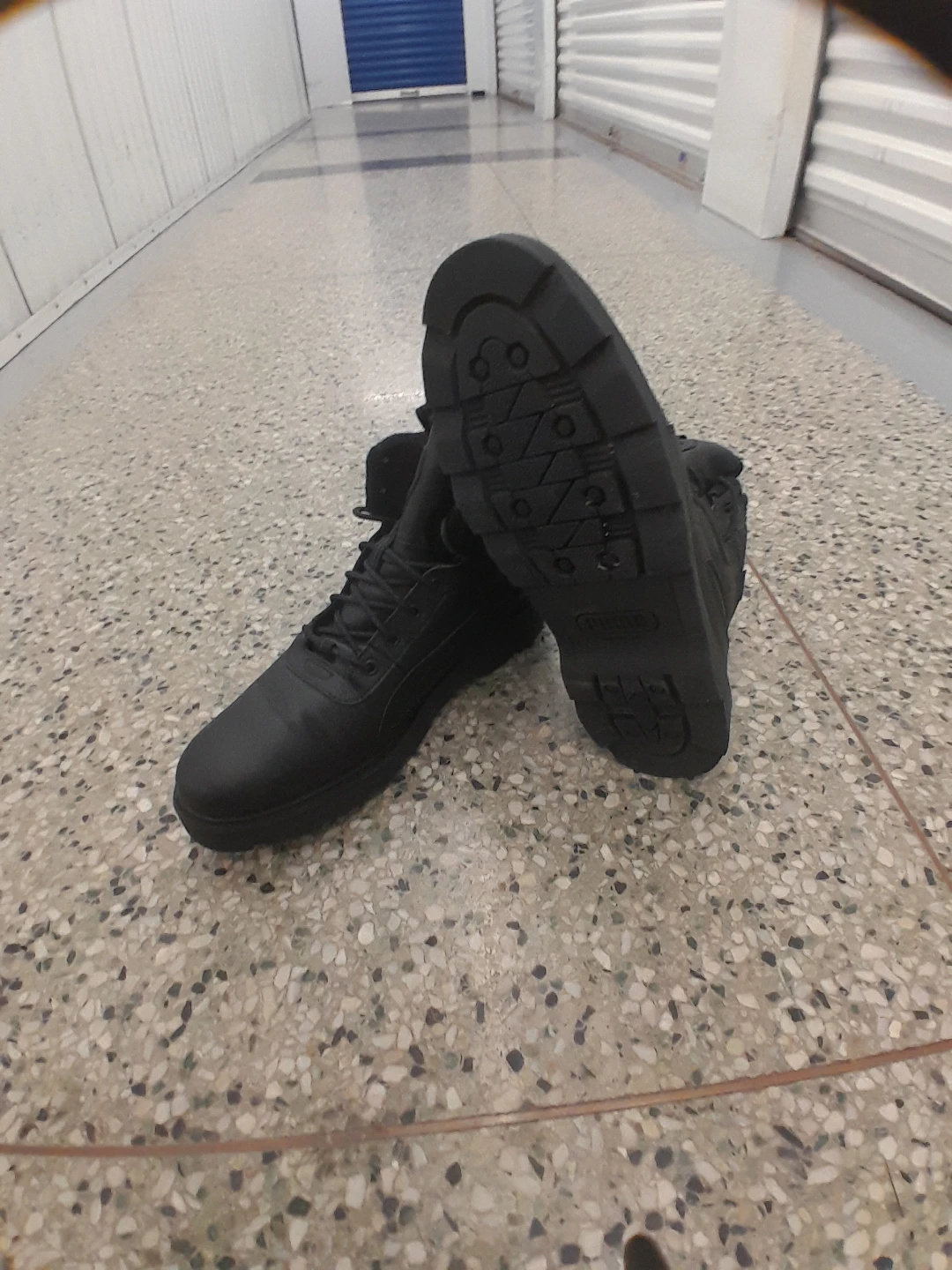 Puma Black Mid-Top All Season  Boots Men's  Size 13 - photo 2
