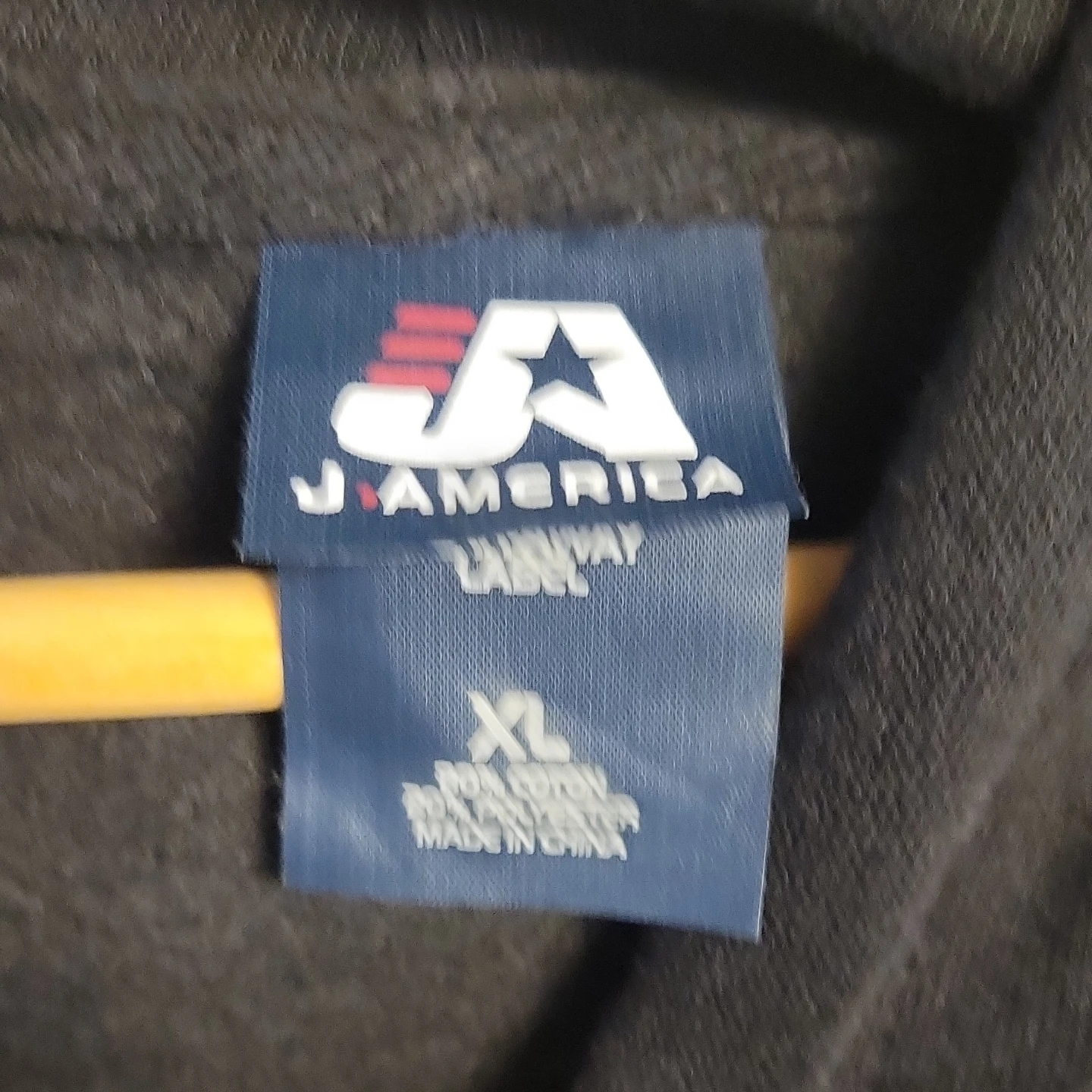 J. America Black Hoodie XL - photo 4