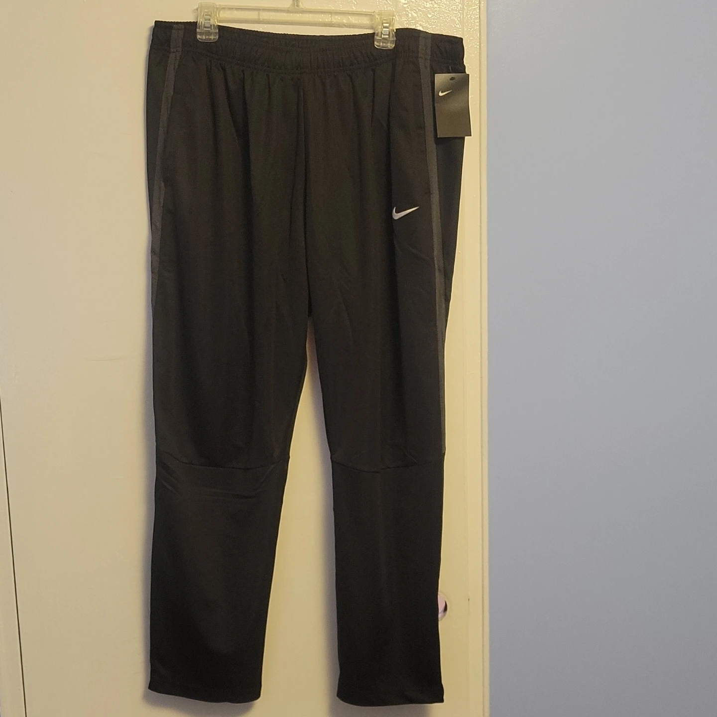 Nike women's Black Track Pants - 3XL - photo 2