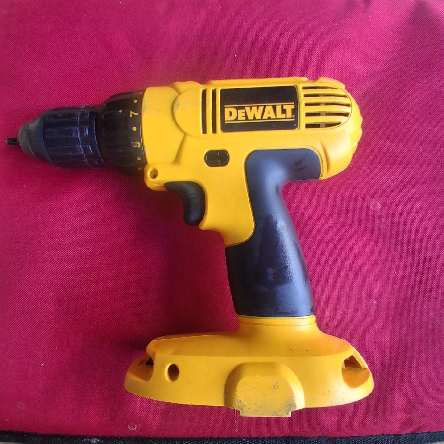 DEWALT DC759 Cordless Drill/Driver - photo 5