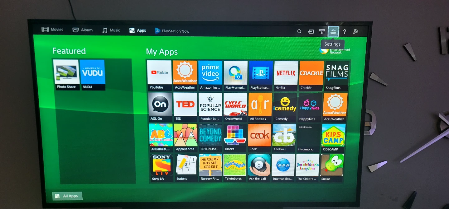 Sony Bravia 48" Smart LED TV (1080p) – Excellent Condition