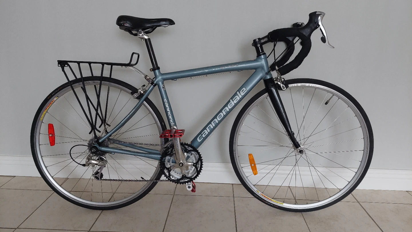 CANONDALE Road  Bike/ Via Velo Lock