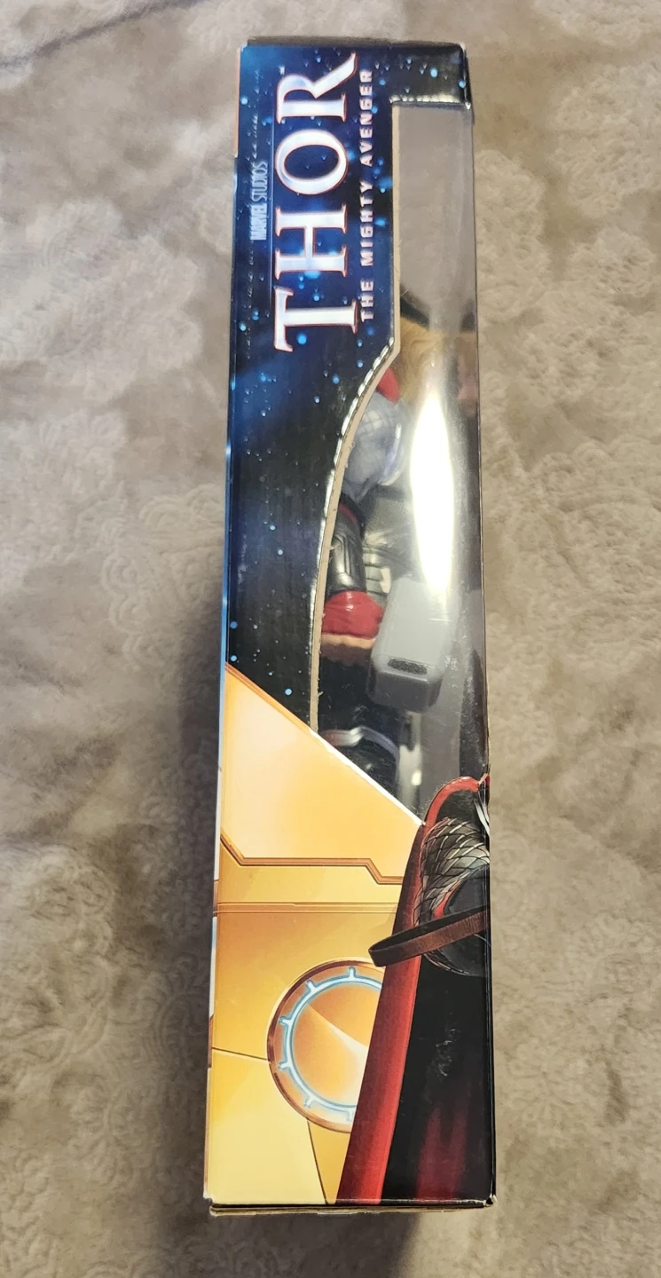 Marvel Thor Lightning Power Thor Action Figure with Accessories - photo 2