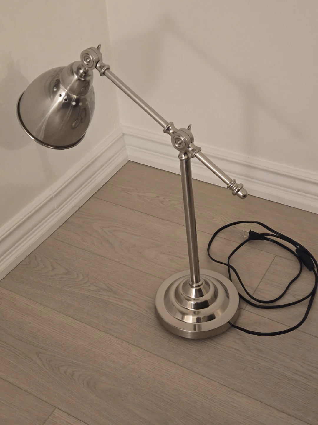 Adjustable Desk Lamp - photo 2