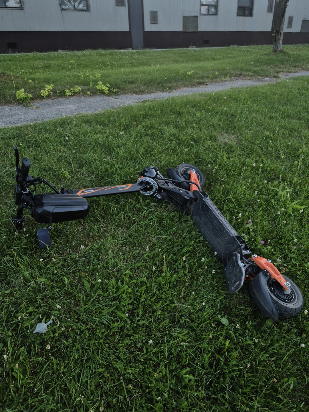 5000W Dual Motor Electric Scooter.  Need it gone by Aug 25th - photo 3