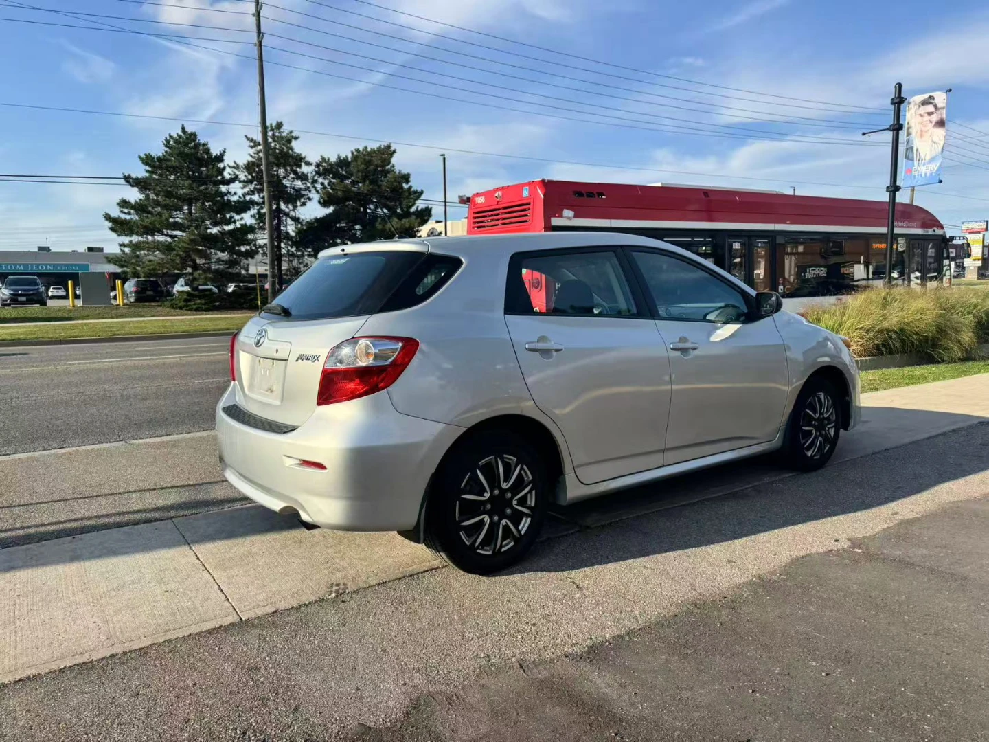 2013Silver Toyota Matrix - photo 4