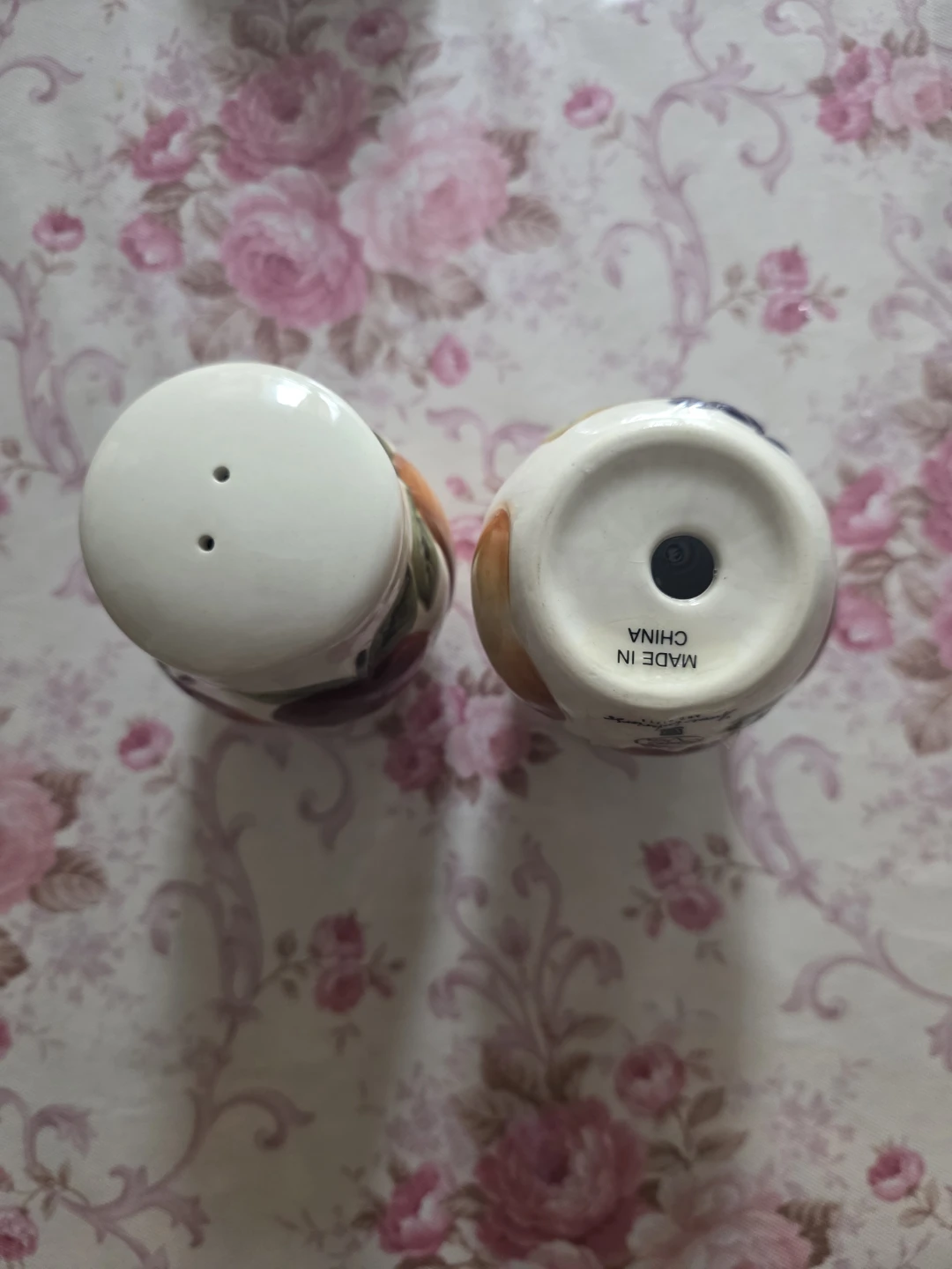 Fruit Salt and Pepper Shakers - photo 3