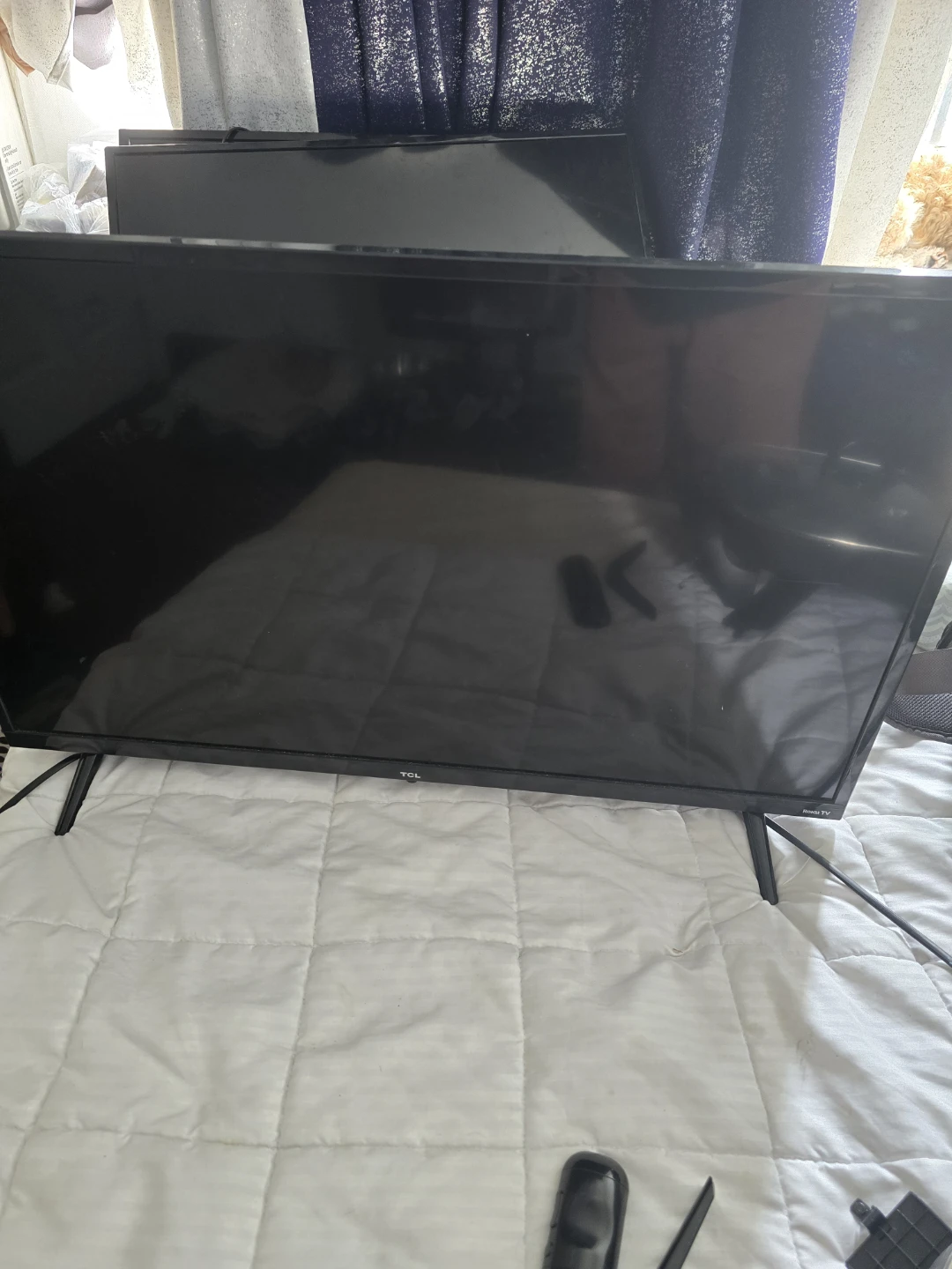 TCL Roku TV - 32 Inch Smart TV - photo 4