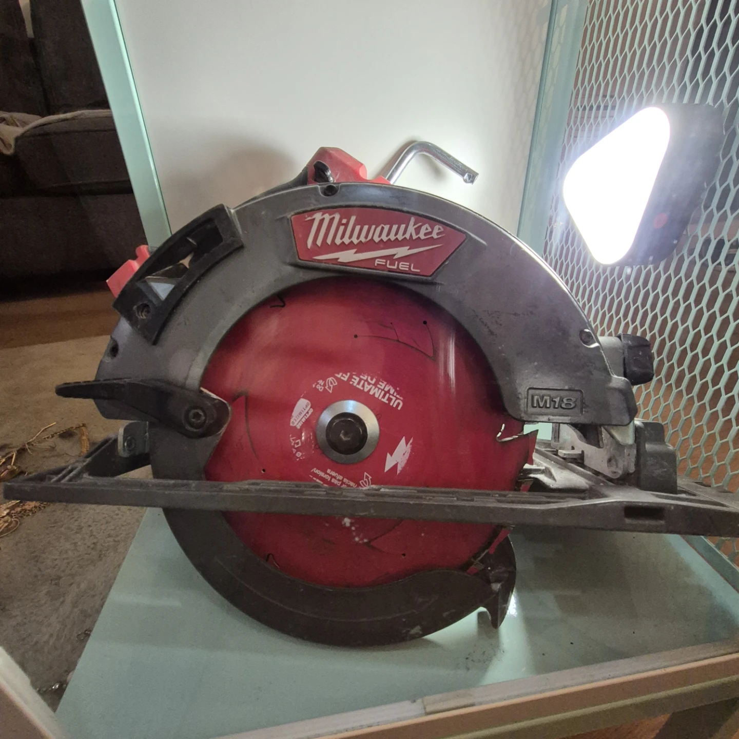 Milwaukee FUEL M18 Circular Saw - photo 3