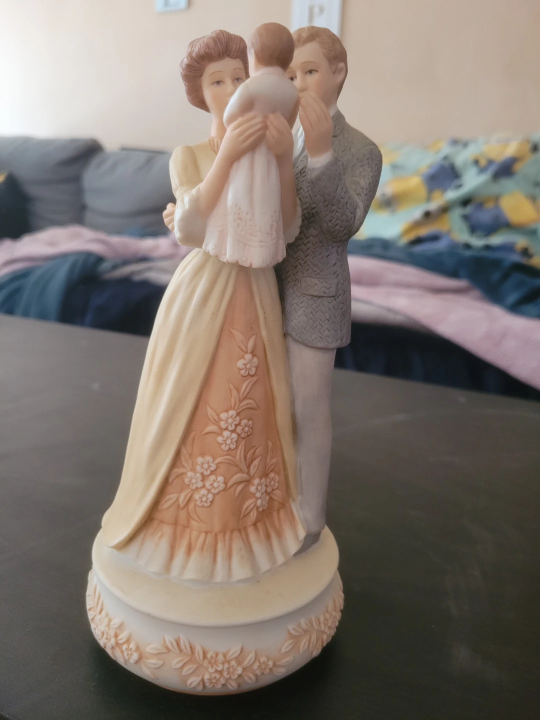 Collection of 4 Figurines - photo 4