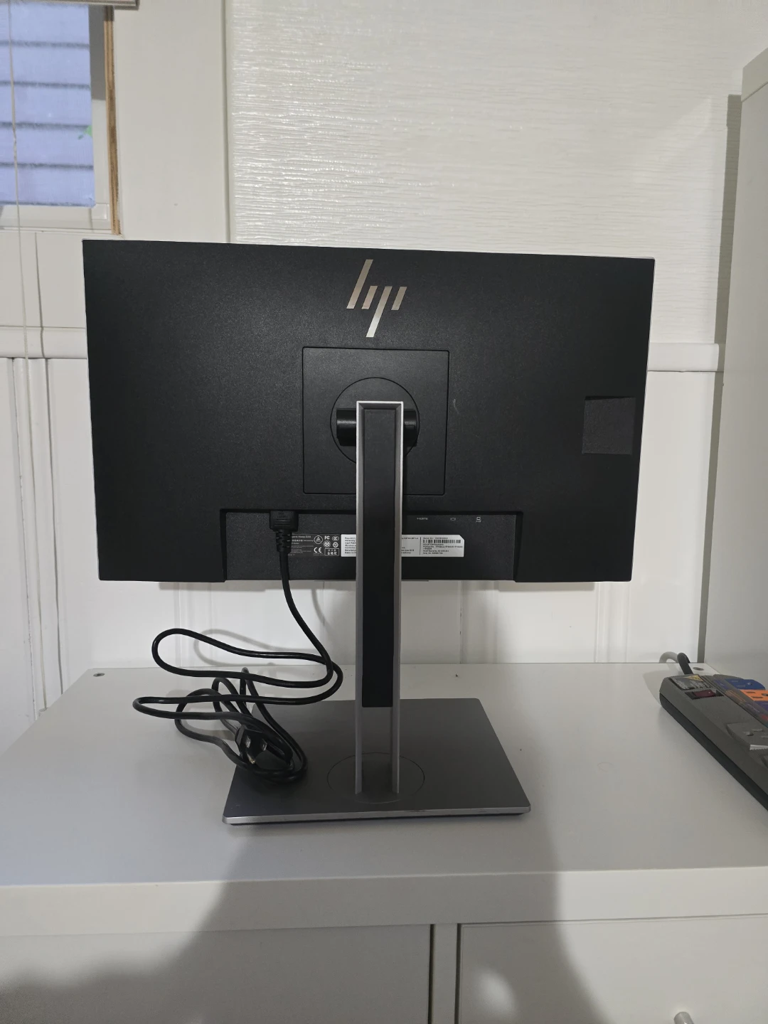 HP EliteDisplay E233 23" Full HD Monitor - photo 2