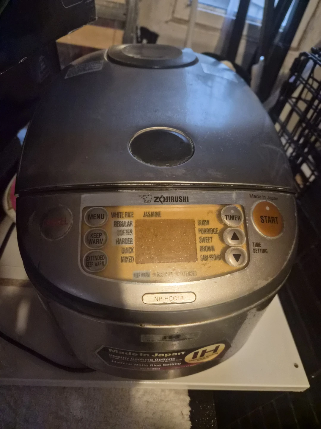 Zojirushi NP-HCC18 Rice Cooker