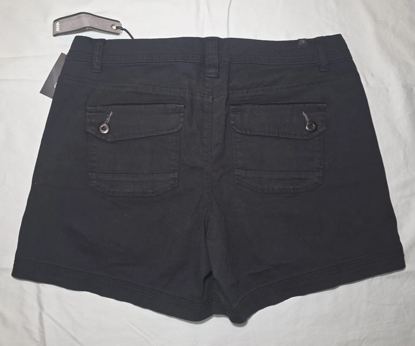 Black Shorts Size 16 in Womens - photo 2