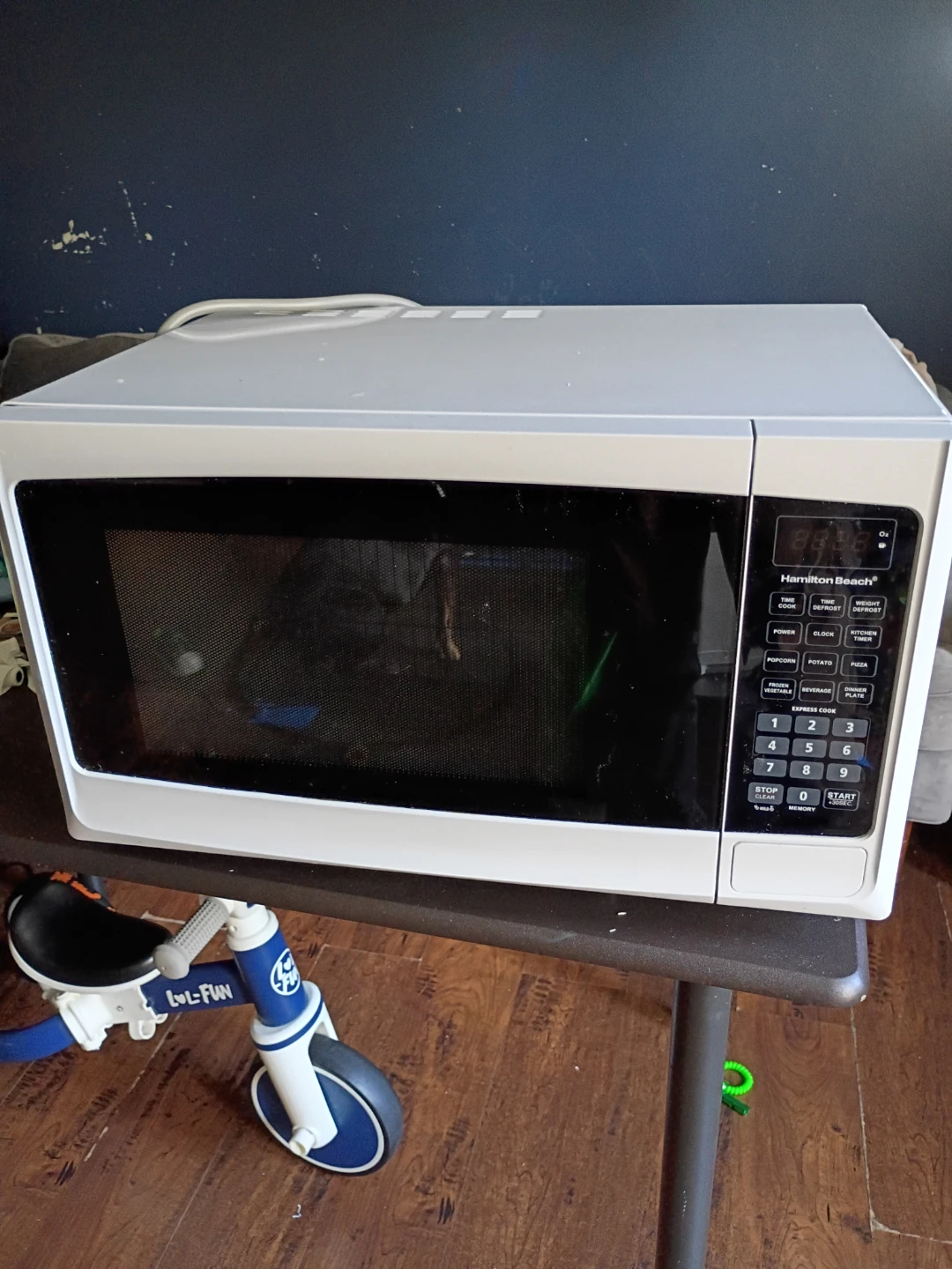 Hamilton Beach 1000 WATT microwave