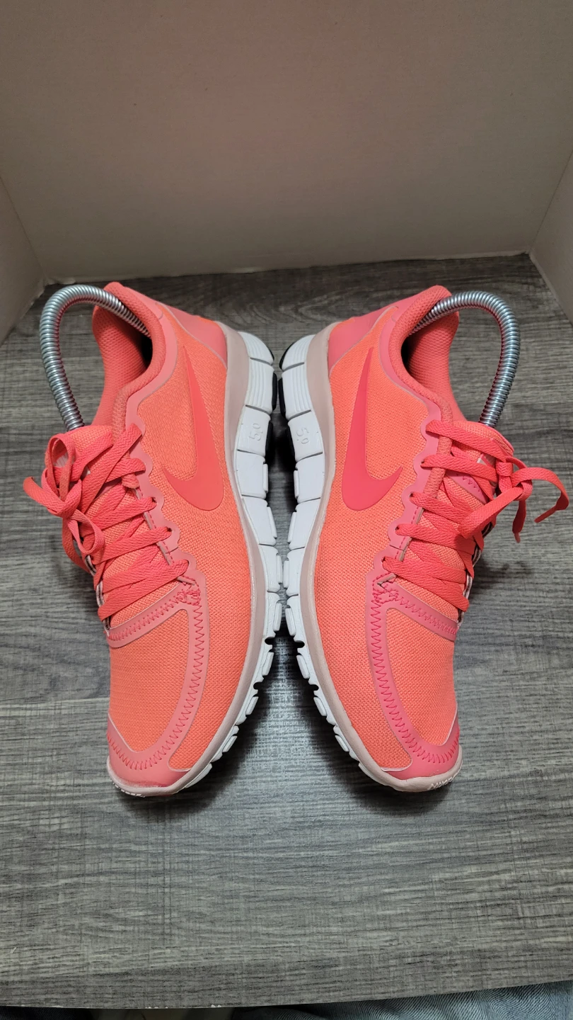 Nike Free 5.0 Running Shoes Size 7.5 - photo 5