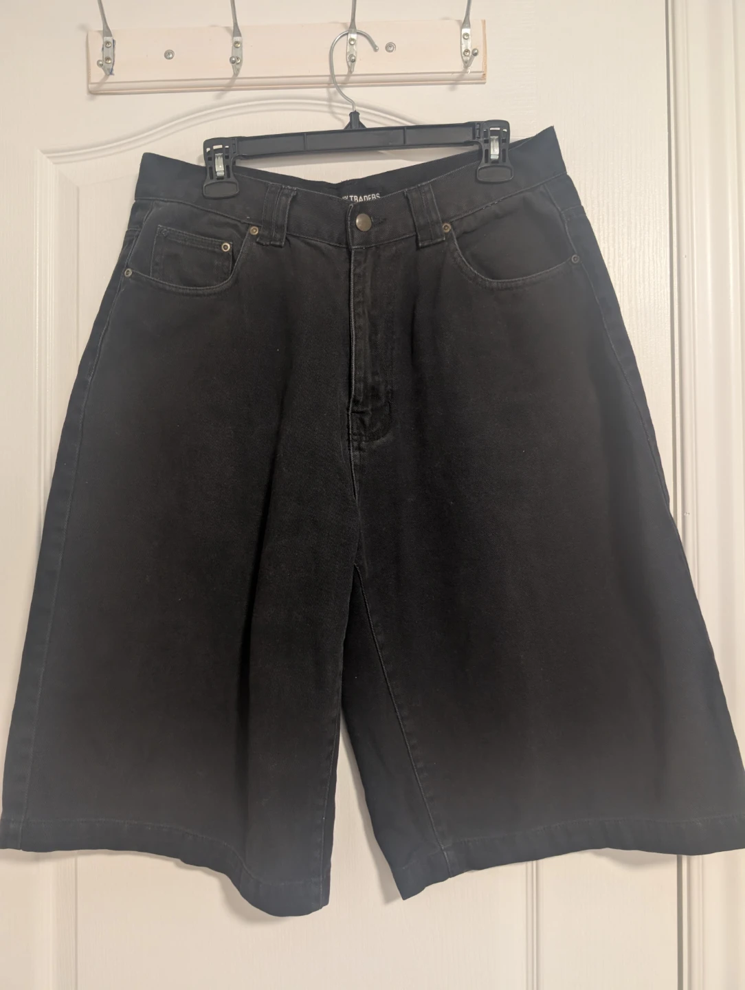 Black wide-leg denim shorts - photo 3