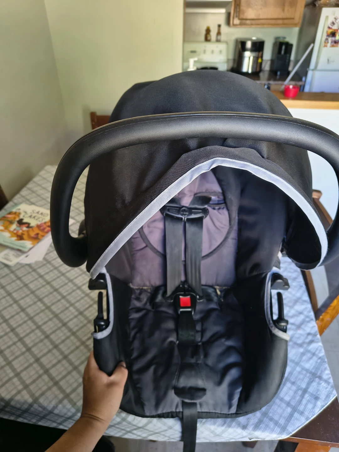 Black Infant Car Seat - photo 2