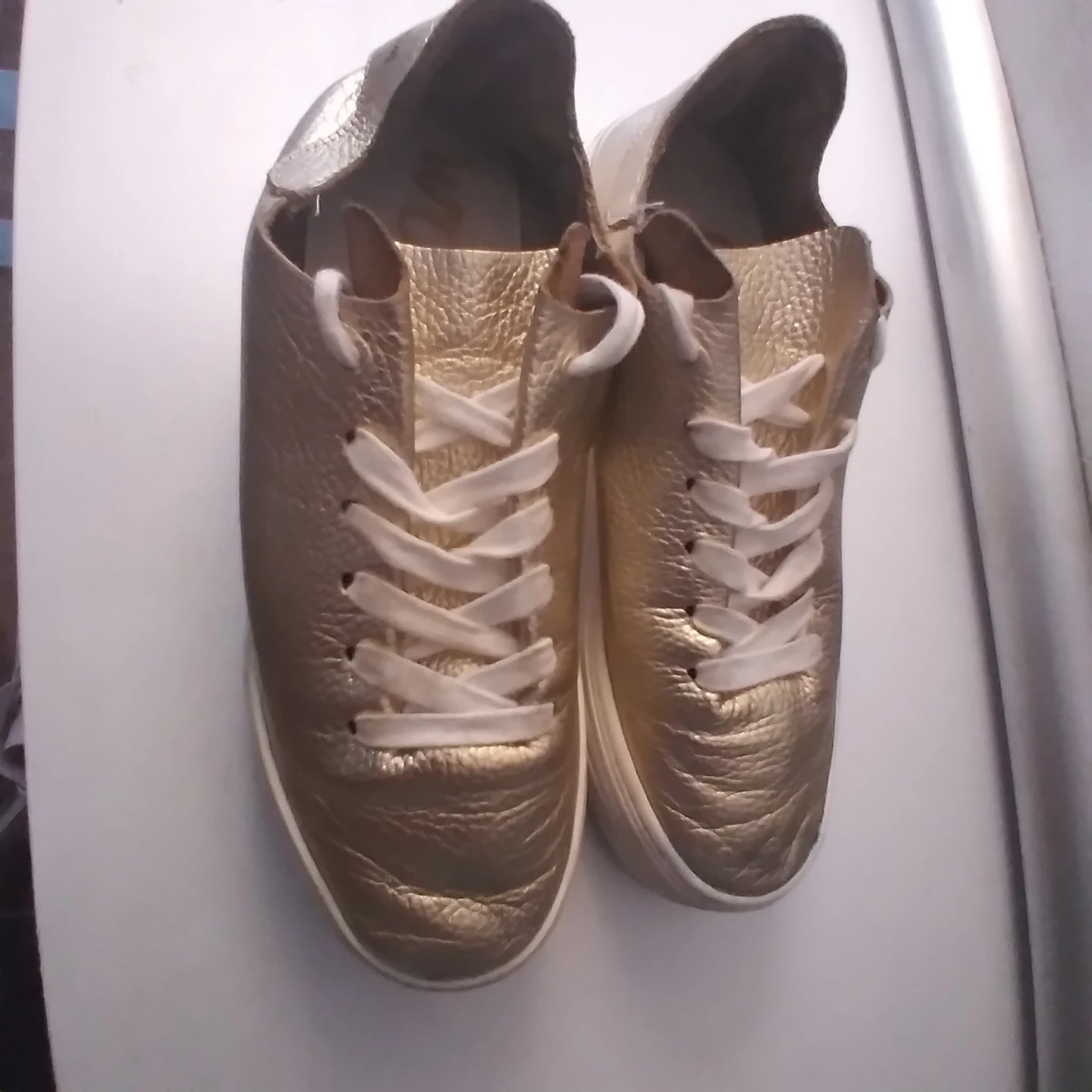 Sam Edelman Gold Sneakers - photo 2